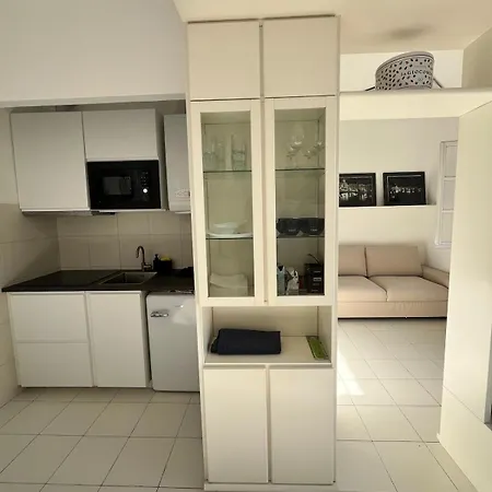 Sea-view With Balcony & Free Private Parking,