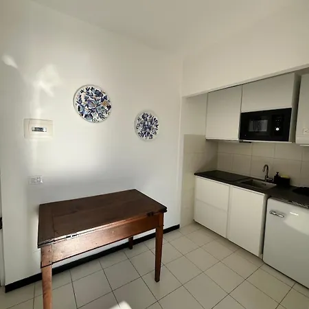 Sea-view With Balcony & Free Private Parking, Camogli